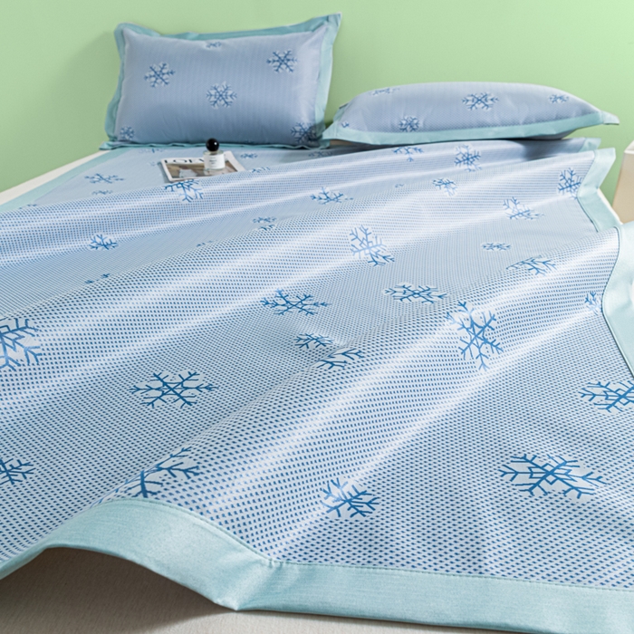 91家纺网 家纺一手货源 找家纺 阿亮家居 2025新款凉席碳光席冰丝席三件套 雪花-蓝色