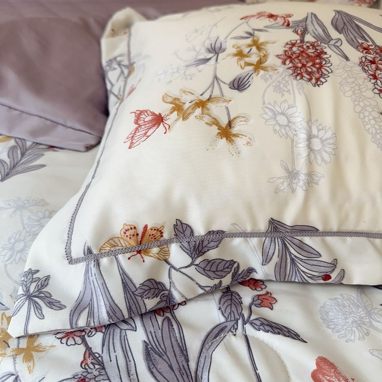 91家纺网 家纺一手货源 找家纺 兜米家居 2025新款水洗天丝夏被四件套 花香