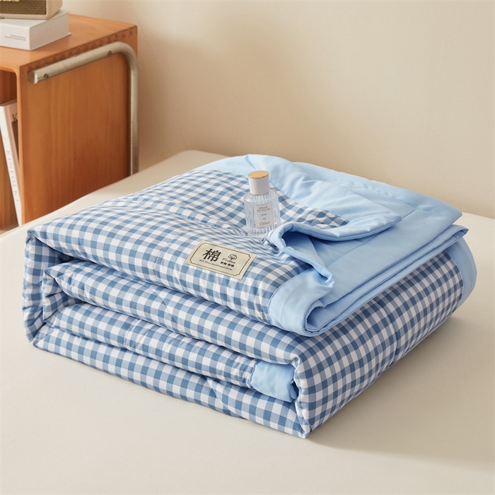 91家纺网 家纺一手货源 找家纺 魅图家纺 2025新款A类云朵棉抗菌棉花夏被 蓝小格