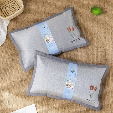 91家纺网 家纺一手货源 找家纺 2025新款凉感席夏季冰藤枕茶叶枕头凉豆豆席护颈椎竹席枕芯单人冰丝凉枕  郁金香冰丝枕35x55