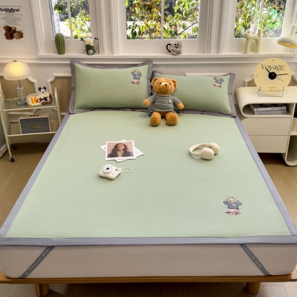 孩子王家纺 2025新款冰豆豆华夫格绣花床单床笠-练练熊系列 果绿