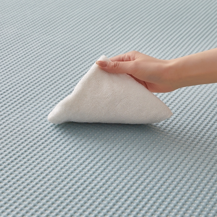 91家纺网 家纺一手货源 找家纺 2025新款包边工艺凉感冰藤地铺睡垫系列凉席地垫 华夫格蓝