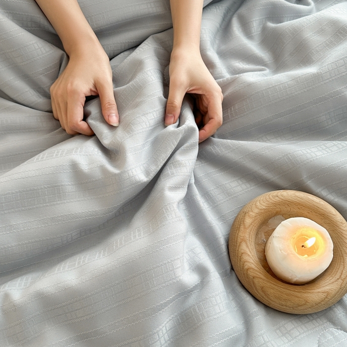 91家纺网 家纺一手货源 找家纺 欧邦 2025新款A类提花昆仑棉双层纱夏被空调被 浅灰