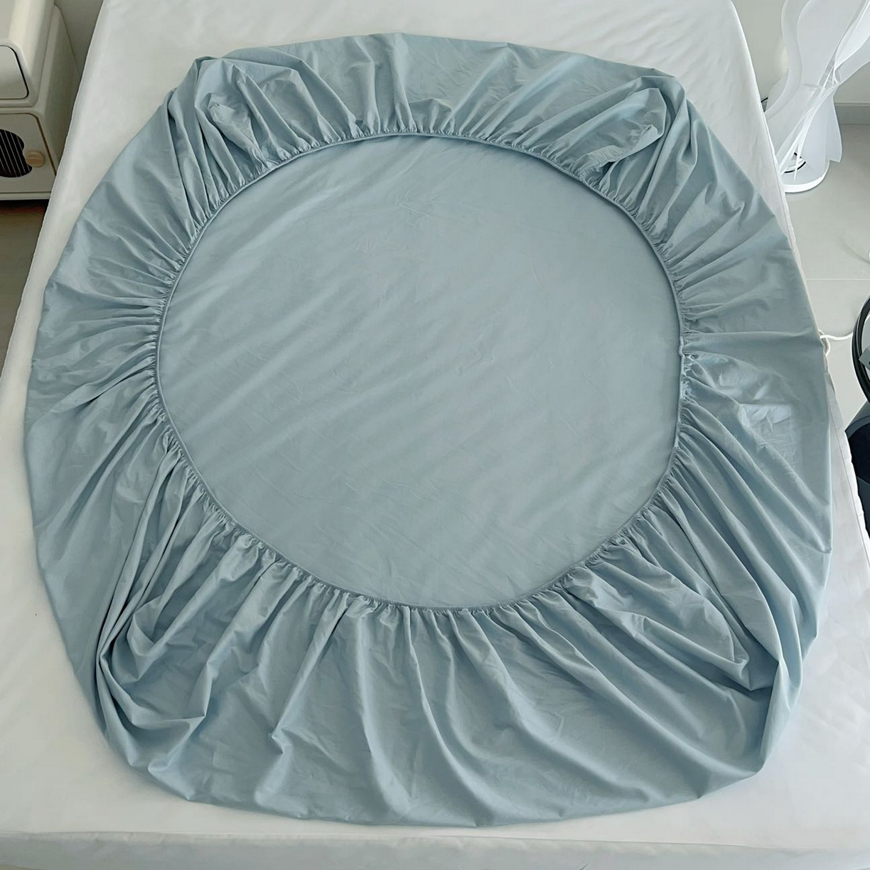 91家纺网 家纺一手货源 找家纺 兜米家居 2025新款纯色全棉床笠 静湖蓝