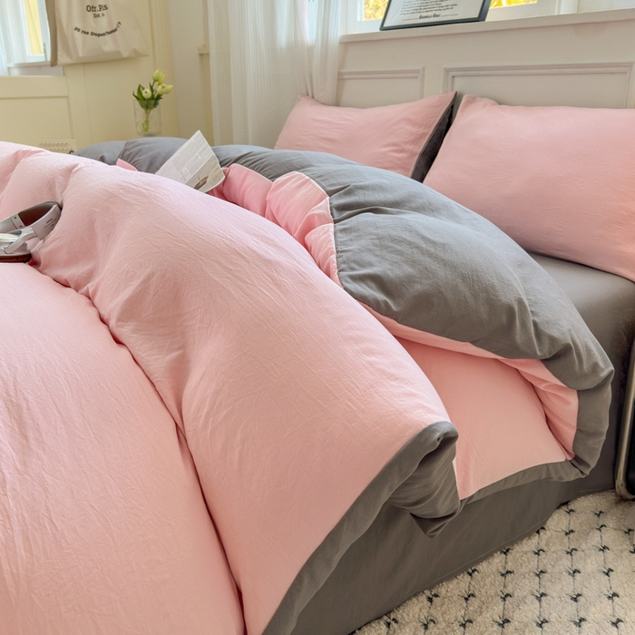 91家纺网 家纺一手货源 找家纺 冕悠家纺 2025新款A类105克超柔褶皱水洗棉拼色四件套 樱花粉+岩灰