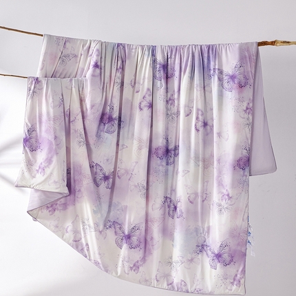 91家纺网 家纺一手货源 找家纺 缔锦家纺 2025新款凉感丝印花夏被 蝶恋-香芋紫