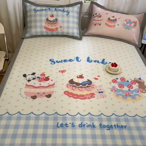 91家纺网 家纺一手货源 找家纺 柒月 2025新款大版数码印花碳光冰丝席 蛋糕派对