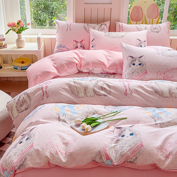 91家纺网 家纺一手货源 找家纺 澳梵家居 2025新款小清新全棉印花四件套 优雅猫咪