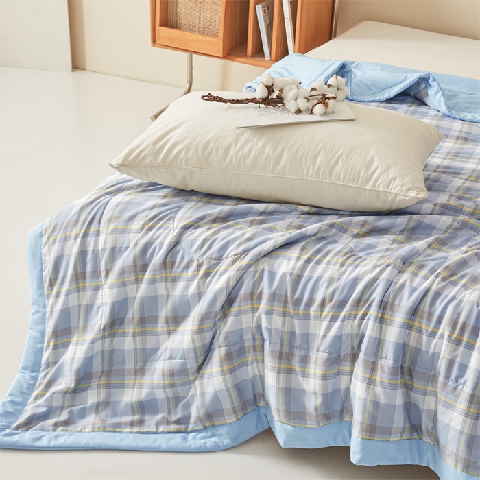 91家纺网 家纺一手货源 找家纺 魅图家纺 2025新款A类云朵棉抗菌棉花夏被 格韵-蓝