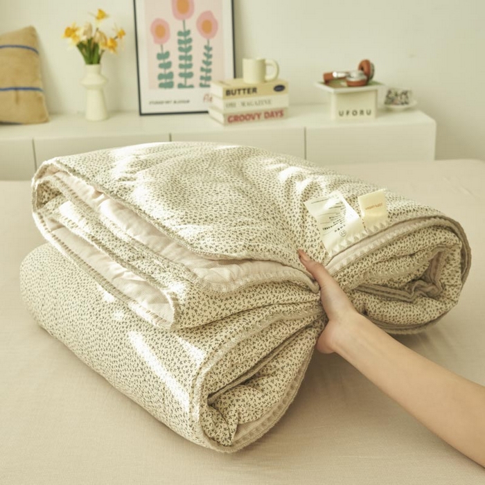 91家纺网 家纺一手货源 找家纺 寐绸家纺 2025新款纯棉双层纱印花大豆纤维夏被四件套 双层纱-半夏