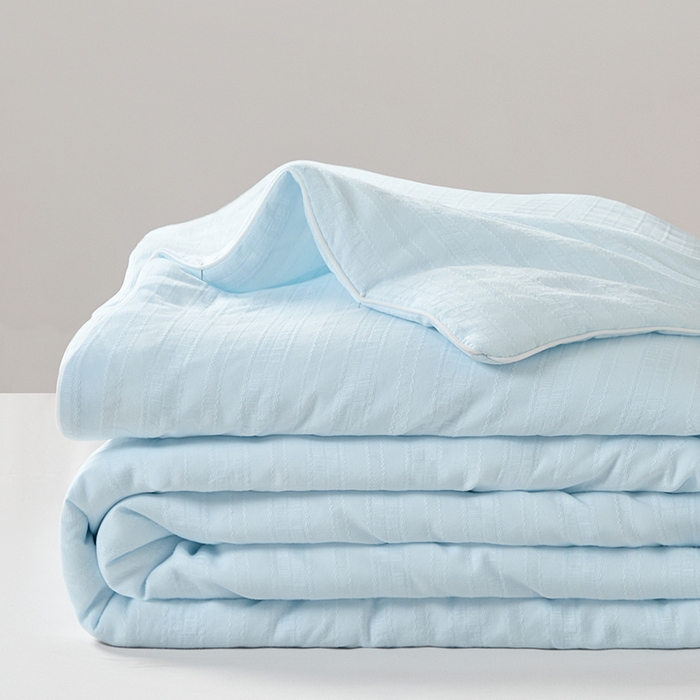 91家纺网 家纺一手货源 找家纺 欧邦 2025新款A类提花昆仑棉双层纱夏被空调被 浅蓝