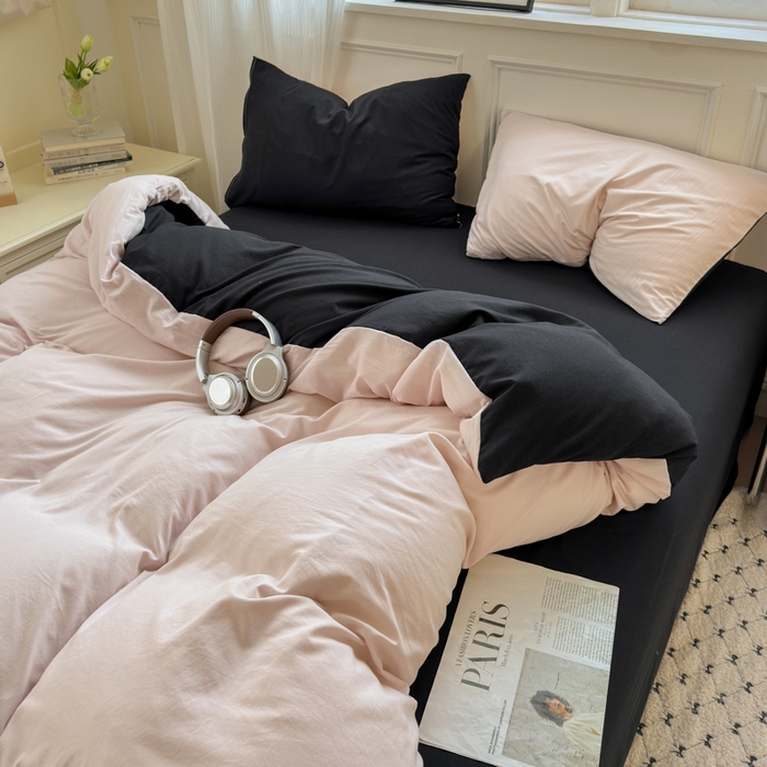 91家纺网 家纺一手货源 找家纺 冕悠家纺 2025新款A类105克超柔褶皱水洗棉拼色四件套 藕粉+高级黑