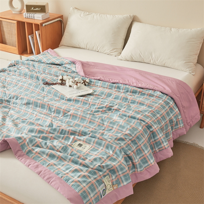 91家纺网 家纺一手货源 找家纺 魅图家纺 2025新款A类云朵棉抗菌棉花夏被 粉黛格