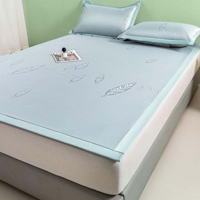 91家纺网 家纺一手货源 找家纺 阿亮家居 2025新款凉席碳光席冰丝席三件套 叶语芊芊-蓝灰