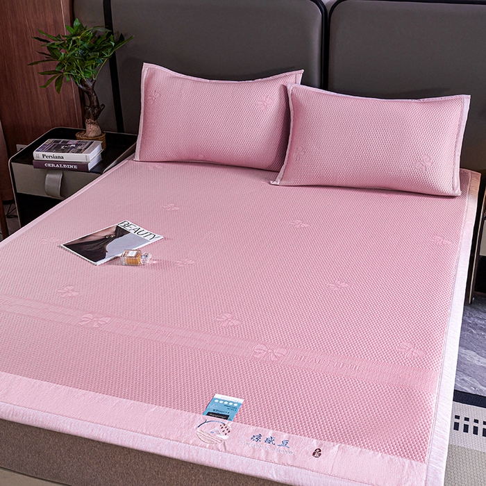 91家纺网 家纺一手货源 找家纺 （总）梵克保罗 2025新款7A抗菌母婴级纯乙纶PE刺绣凉感丝豆豆席