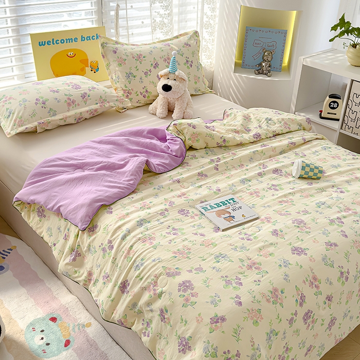 91家纺网 家纺一手货源 找家纺 星巴k家纺 2025新款A类水洗双层纱大豆纤维夏被夏凉被空调被 故事小花