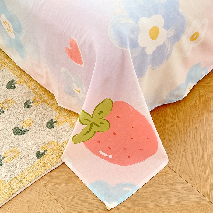 91家纺网 家纺一手货源 找家纺 世爵 2025新款全棉印花小清新套件系列-四件套 清甜草莓