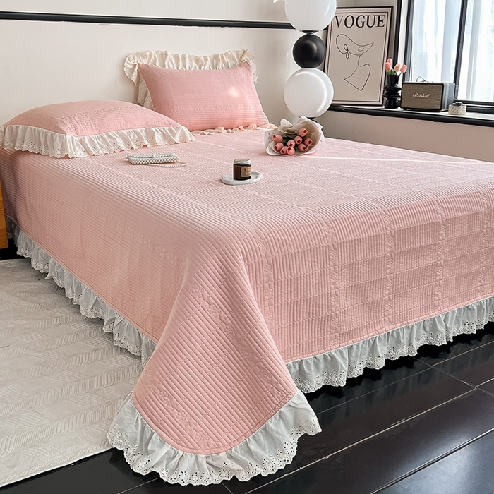 91家纺网 家纺一手货源 找家纺 沐纯家居 2025新款棉小乐花边床盖三件套 藕粉