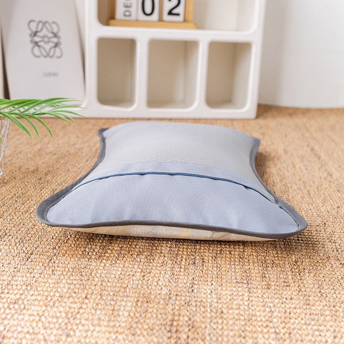 91家纺网 家纺一手货源 找家纺 2025新款凉感席夏季冰藤枕茶叶枕头凉豆豆席护颈椎竹席枕芯单人冰丝凉枕  冰豆圆枕-灰30x50