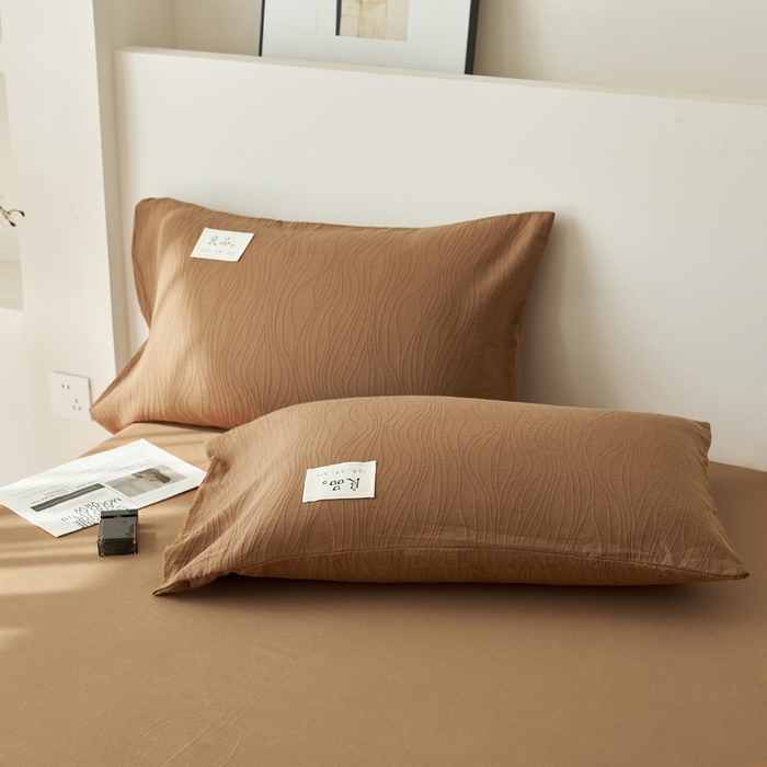 91家纺网 家纺一手货源 找家纺 寐绸家纺 2025新款纯棉水洗棉三层提花大豆纤维夏被四件套 曲线条-中咖