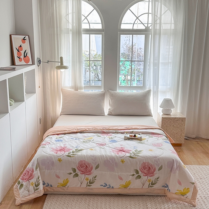 91家纺网 家纺一手货源 找家纺 瑜珠 2025新款A类双面全棉印花夏被夏凉被纯棉空调被 如梦春风