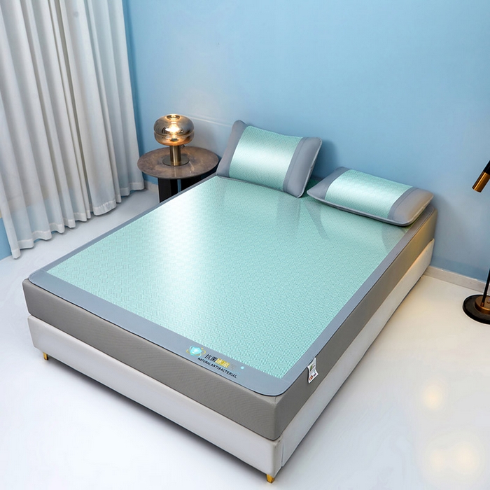 91家纺网 家纺一手货源 找家纺 阿亮家居 2025新款凉席抗菌刺绣可水洗碳光冰丝席包边无纺布冰丝席 思绪 薄荷绿-床笠款