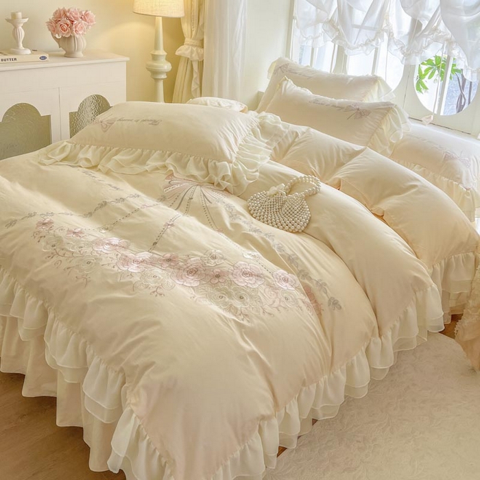 91家纺网 家纺一手货源 找家纺 亲亲公主 2025新款全棉绣花+蕾丝双层花边四件套-奶油玫瑰 奶油玫瑰一米白