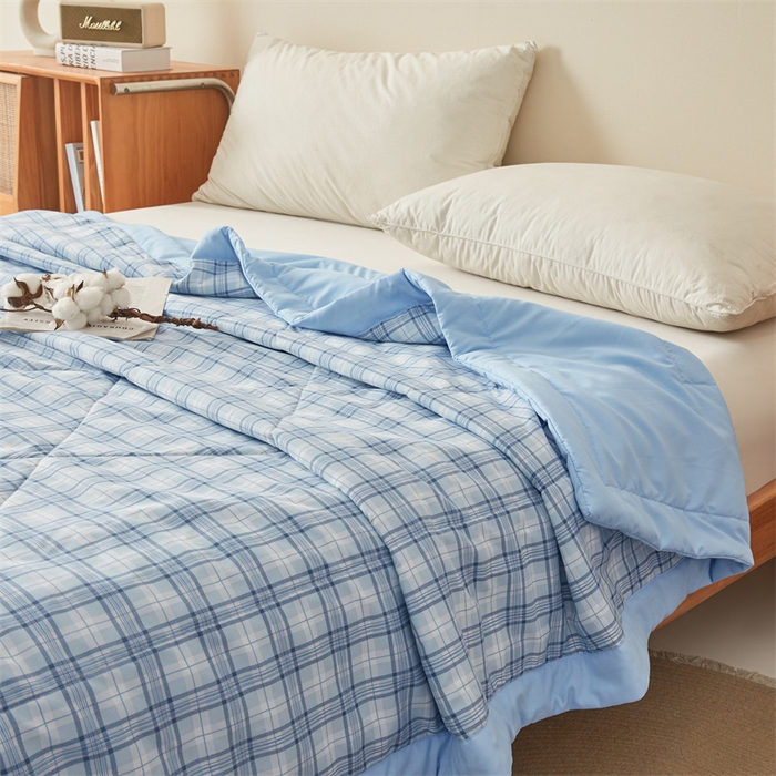 91家纺网 家纺一手货源 找家纺 魅图家纺 2025新款A类云朵棉抗菌棉花夏被 梦雨格