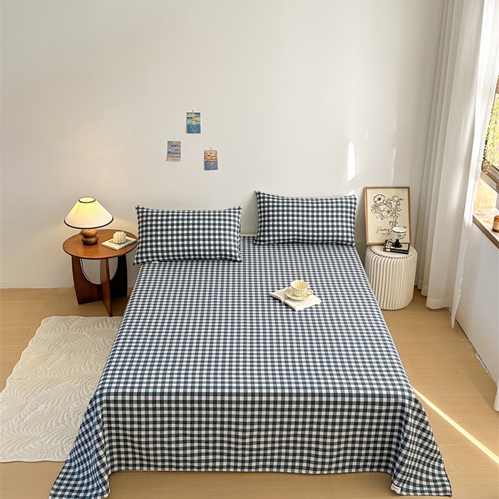 91家纺网 家纺一手货源 找家纺 绒艺席业 2025新款简约原棉印花老粗布床单 浅蓝小格