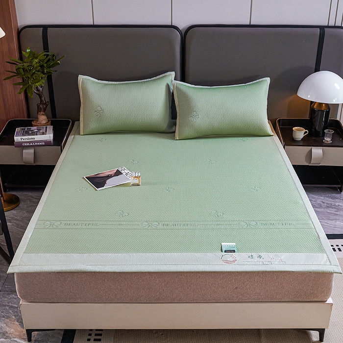 91家纺网 家纺一手货源 找家纺 梵克保罗 2025新款7A抗菌母婴级纯乙纶PE刺绣凉感丝豆豆席 蝴蝶结-绿