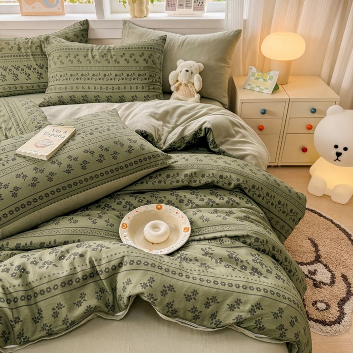 91家纺网 家纺一手货源 找家纺 2025新款40s全棉双层纱圆角吊边款四件套 爱丽丝花园-橄榄绿