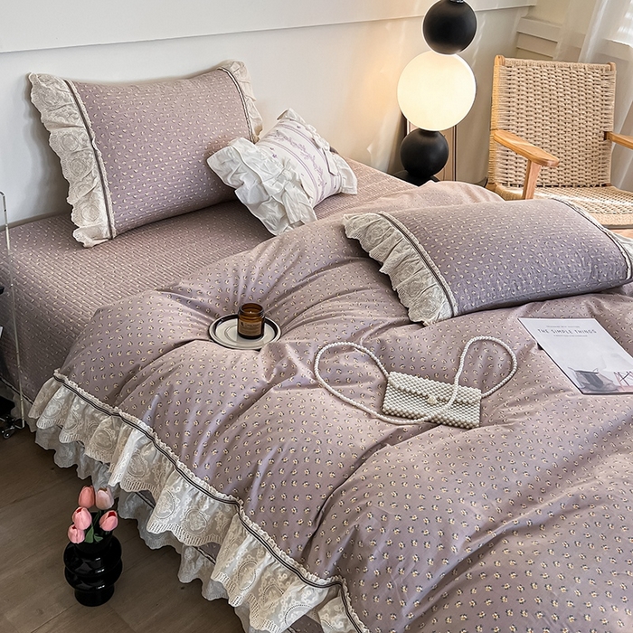 91家纺网 家纺一手货源 找家纺 沐纯家居 2025新款法式小碎花床盖四件套 烟紫