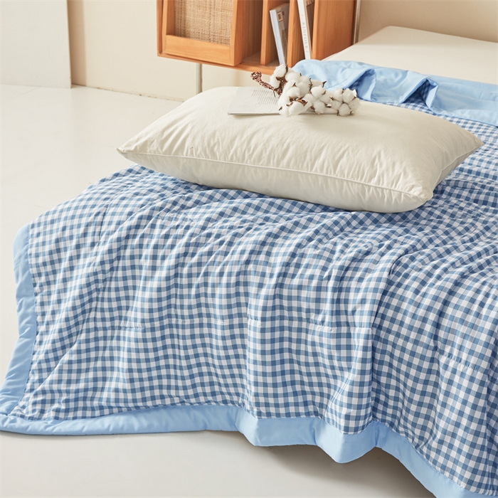 91家纺网 家纺一手货源 找家纺 魅图家纺 2025新款A类云朵棉抗菌棉花夏被 蓝小格