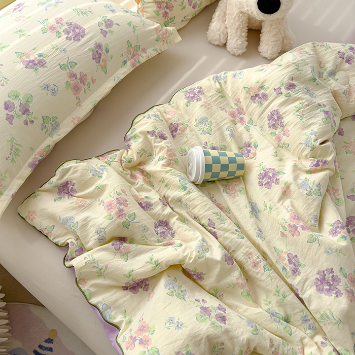 91家纺网 家纺一手货源 找家纺 星巴k家纺 2025新款A类水洗双层纱大豆纤维夏被夏凉被空调被 故事小花