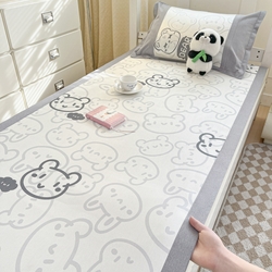 91家纺网 家纺一手货源 找家纺 （总）2025新款印花冰藤凉席-学生款,杯具熊,冰块蓝,粉熊猫,可哒鸭,萝卜兔,太空人,小兰花,小企鹅