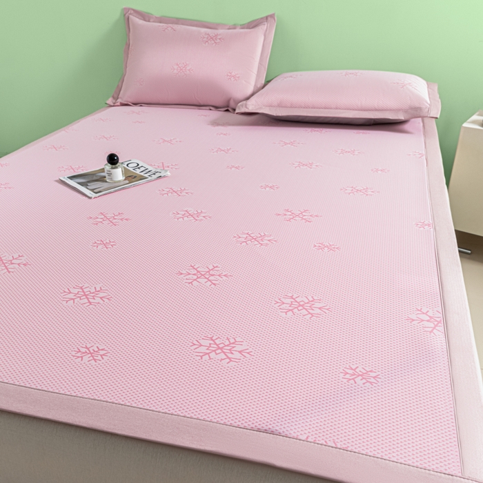 91家纺网 家纺一手货源 找家纺 阿亮家居 2025新款凉席碳光席冰丝席三件套 雪花-粉色