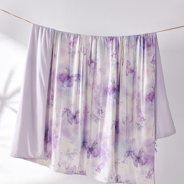 91家纺网 家纺一手货源 找家纺 缔锦家纺 2025新款凉感丝印花夏被 蝶恋-香芋紫