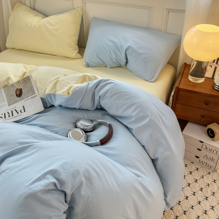 91家纺网 家纺一手货源 找家纺 冕悠家纺 2025新款A类105克超柔褶皱水洗棉拼色四件套 月白蓝+芝士黄