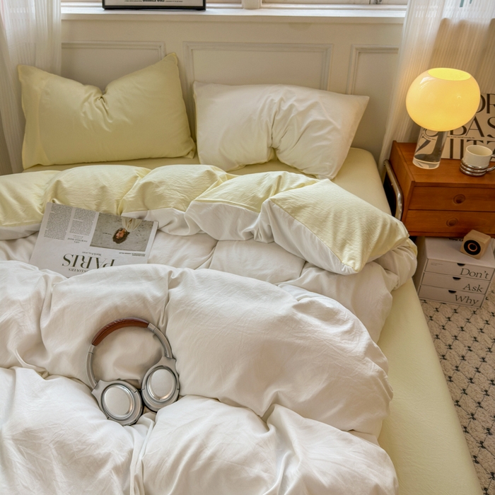 91家纺网 家纺一手货源 找家纺 冕悠家纺 2025新款A类105克超柔褶皱水洗棉拼色四件套-单被套 奶昔白+芝士黄