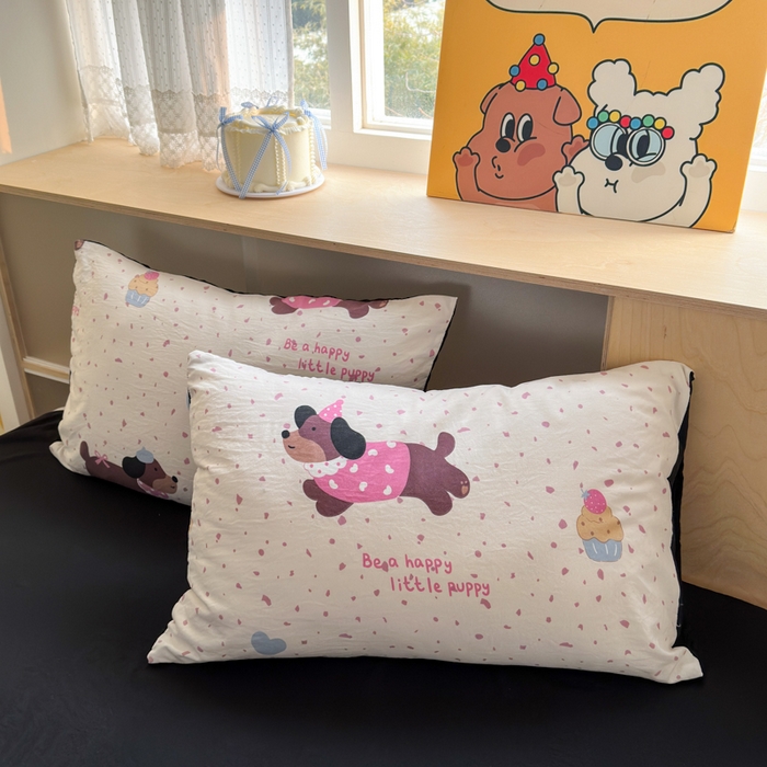 91家纺网 家纺一手货源 找家纺 冕悠家纺 2025新款A类高克重糯叽叽超柔糯水洗棉印花四件套 蛋糕奶狗