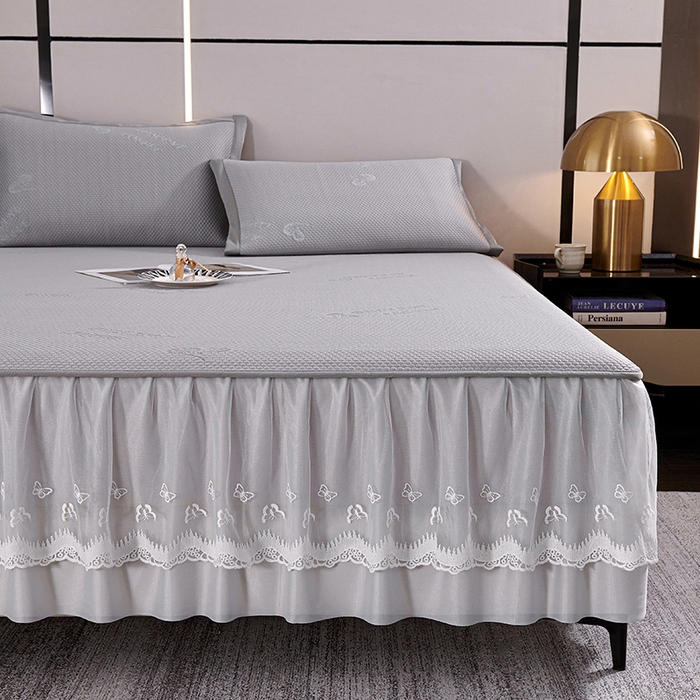 91家纺网 家纺一手货源 找家纺 梵克保罗 2025新款7A抗菌母婴级纯乙纶PE刺绣凉感丝豆豆席 床裙款 床裙款 字母爱心-灰