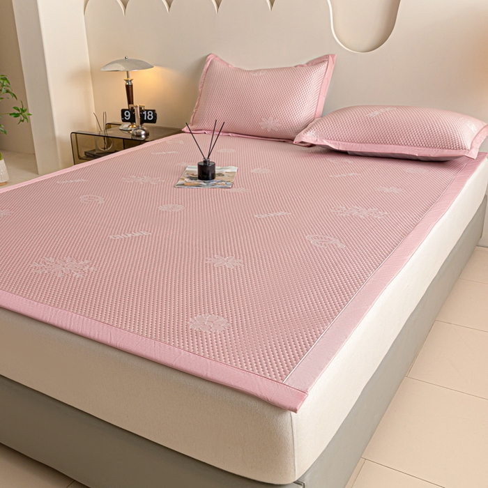 91家纺网 家纺一手货源 找家纺 阿亮家居 2025新款凉席凉豆豆软席床席款 香迪奥-樱花粉