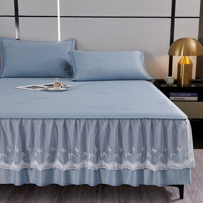 91家纺网 家纺一手货源 找家纺 梵克保罗 2025新款7A抗菌母婴级纯乙纶PE刺绣凉感丝豆豆席 床裙款 床裙款 字母爱心-蓝