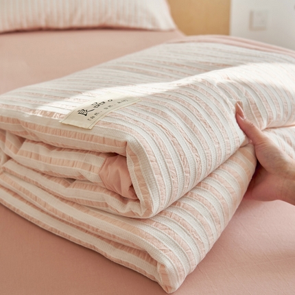 寐绸家纺 2025新款纯棉水洗棉简约条纹提花大豆纤维夏被四件套 简约条纹-浅粉
