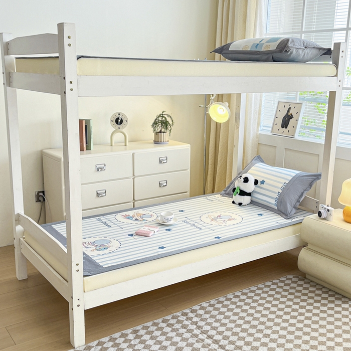 91家纺网 家纺一手货源 找家纺 2025新款印花冰藤凉席-学生款 太空人