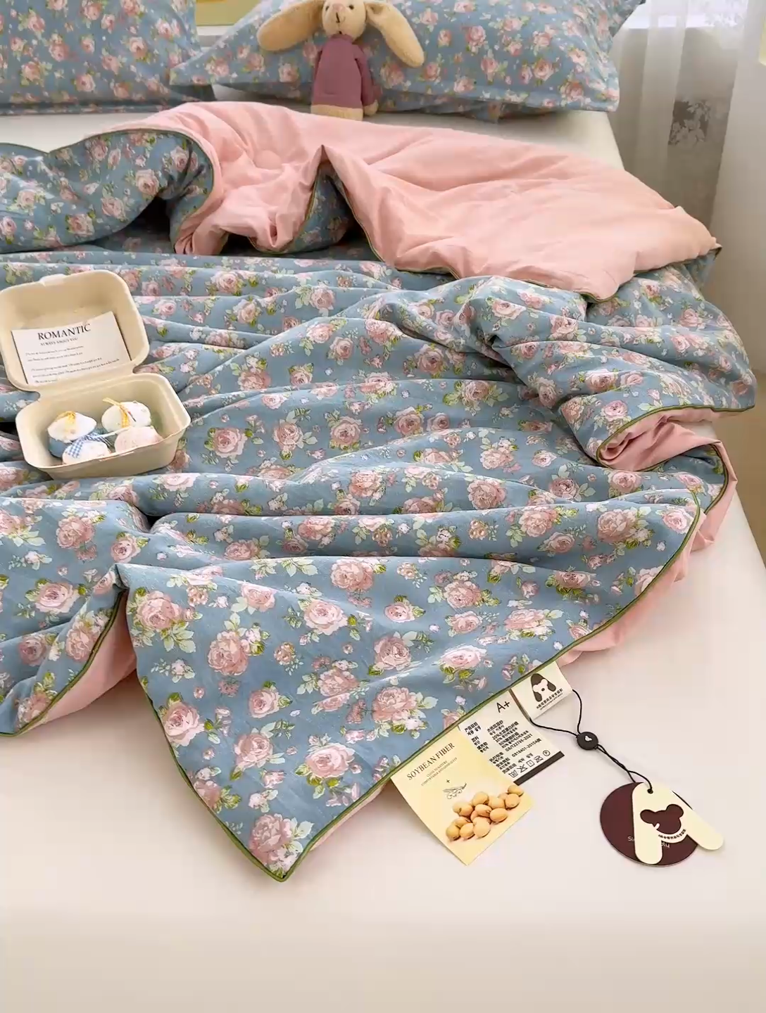 91家纺网 家纺一手货源 找家纺 星巴k家纺 2025新款A类水洗双层纱大豆纤维夏被夏凉被空调被 玫瑰花园