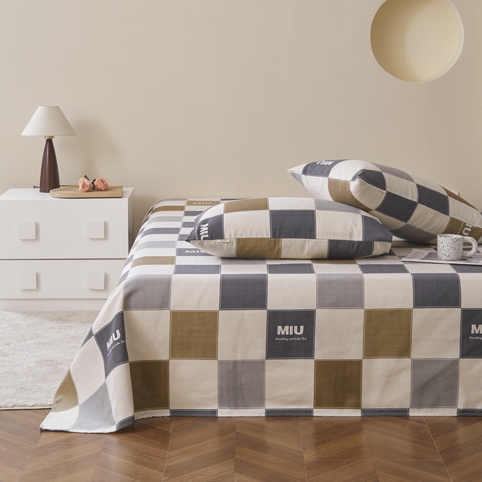 91家纺网 家纺一手货源 找家纺 绒艺席业 2025新款简约原棉印花老粗布床单 miu蓝白格