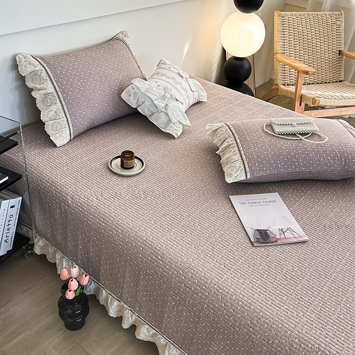 91家纺网 家纺一手货源 找家纺 沐纯家居 2025新款法式小碎花床盖四件套 烟紫