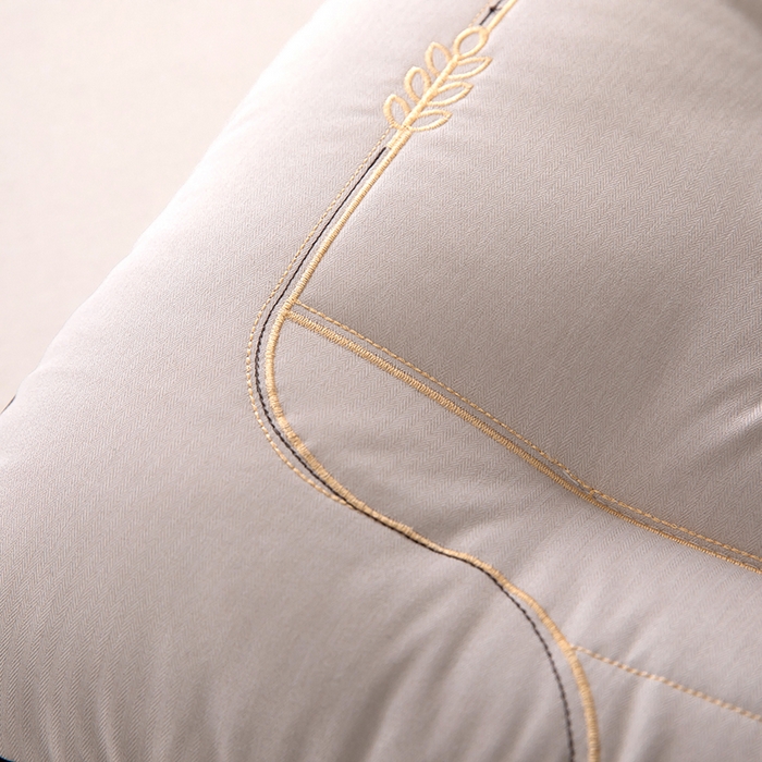 91家纺网 家纺一手货源 找家纺 （总）九州枕芯 2025新款枫叶软糯舒适定型枕