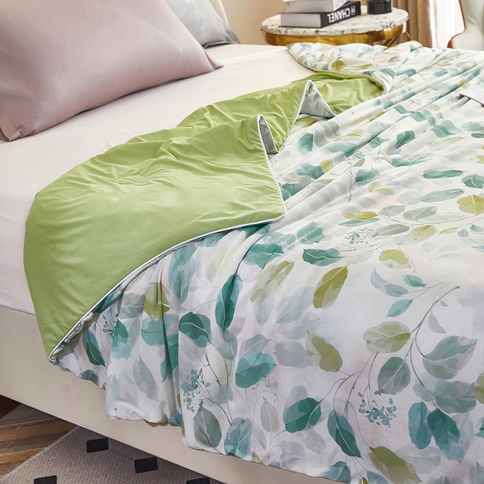 91家纺网 家纺一手货源 找家纺 联林2025新款玻尿酸针织凉感丝夏被夏凉被 叶知秋 绿